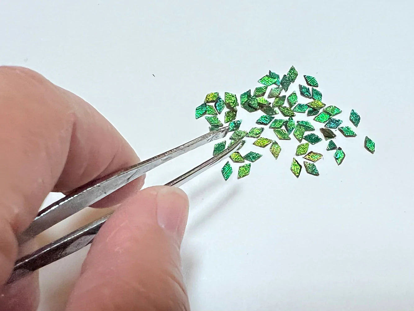 Jewel Beetle Wings UNDRILLED NO-HOLE 100 Pcs Natural Wings - Rhombus 4 x 4 x 4 x 4 MM